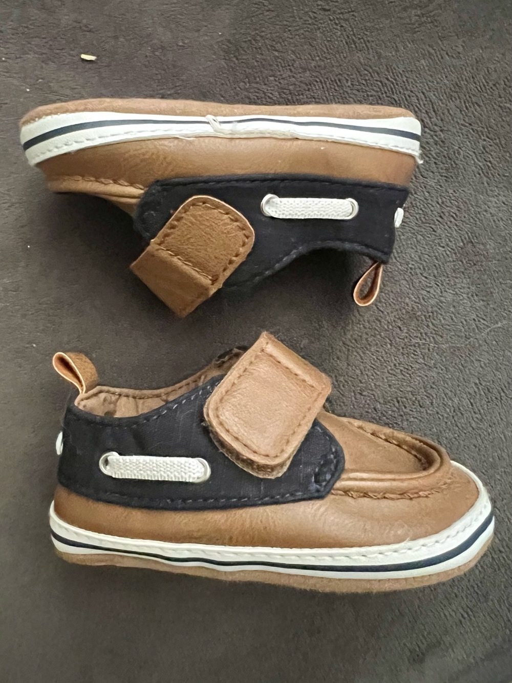 Just One You Carter’s Baby Boy Boat Shoes 3-6M Brown Navy - Picture 3 of 8